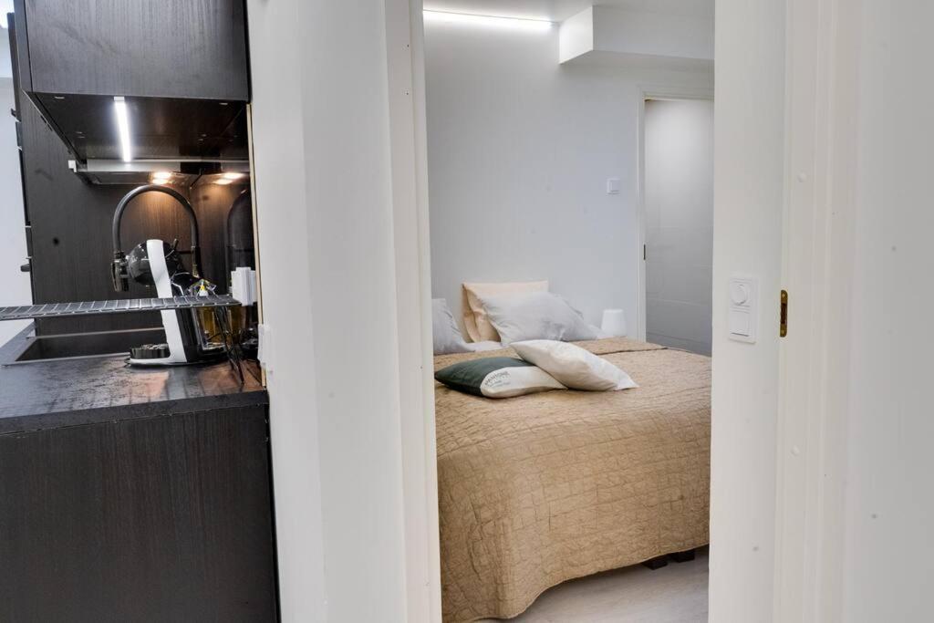 Ferienwohnung 3H,K,P - Keskellae Tamperetta Kaunis Parvekkeellinen Uusittu Kolmio Exterior foto