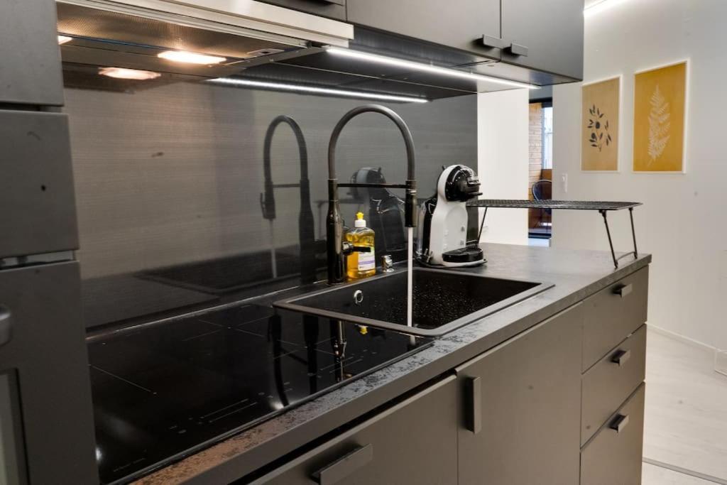 Ferienwohnung 3H,K,P - Keskellae Tamperetta Kaunis Parvekkeellinen Uusittu Kolmio Exterior foto