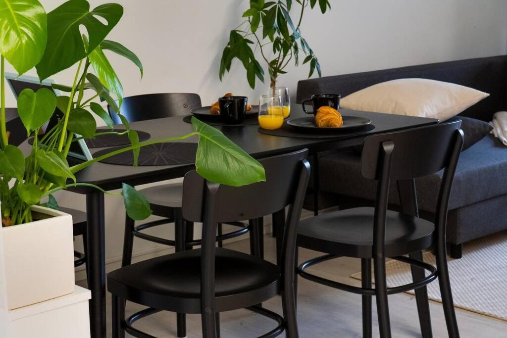 Ferienwohnung 3H,K,P - Keskellae Tamperetta Kaunis Parvekkeellinen Uusittu Kolmio Exterior foto
